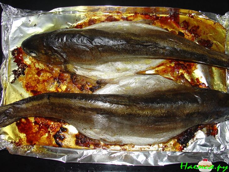 Радужная форель на луковой "грядке"