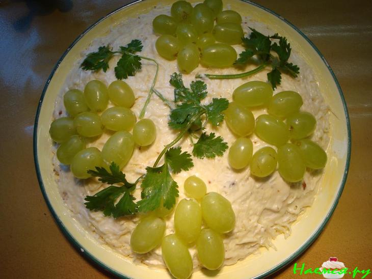 Салат "Виноградная гроздь"