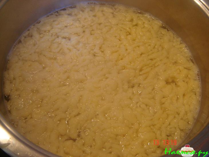 Макароны с сыром по-швабски (шпецле с сыром) Макароны с сыром по-швабски (шпецле с сыром)