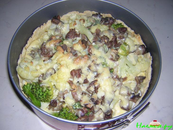 Пирог из цветной капусты с брокколи