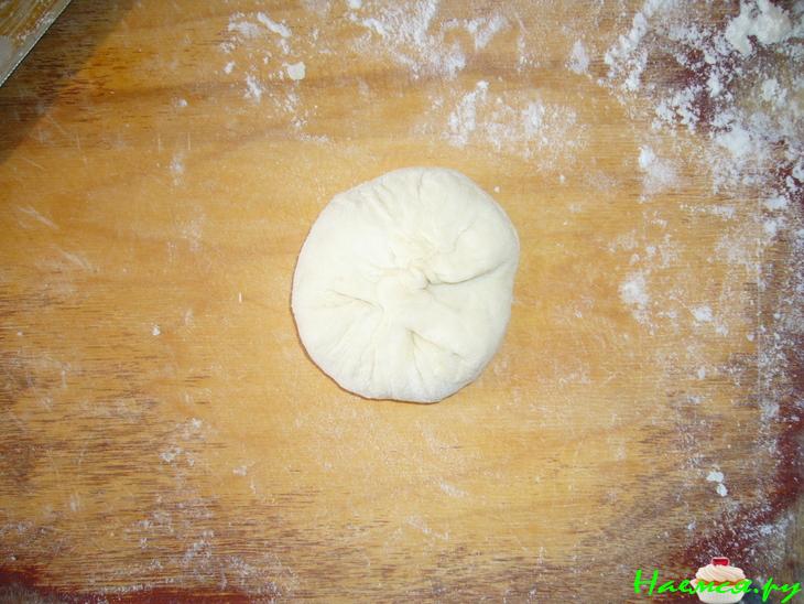 Пирожки с рыбой и зеленым луком