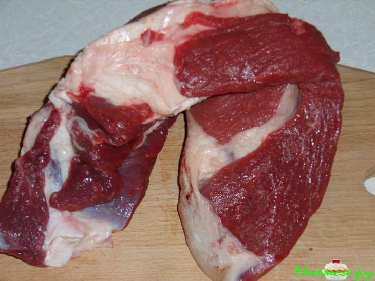 Говядина тушеная с укропом и сухим вином Говядина тушеная с укропом и сухим вином