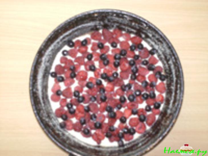 Бисквит с малиной