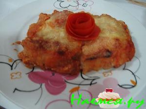 Сытный мясной пирог с картошкой и сыром