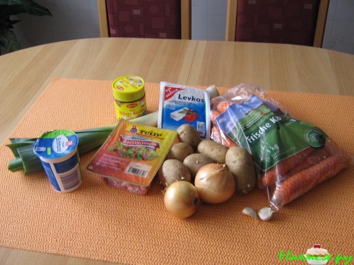 Морковный суп-пюре с брынзой