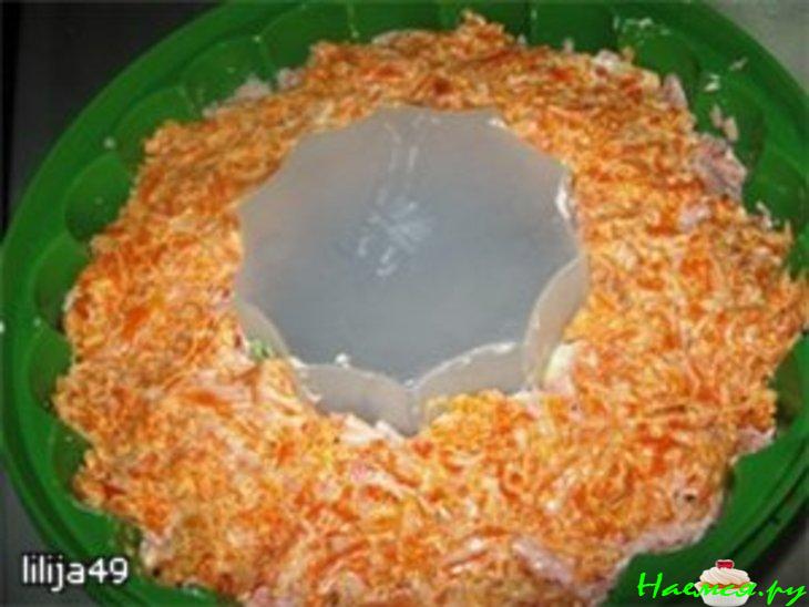 Овощной торт с колбасными розами Овощной торт с колбасными розами