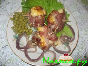 Мясные мешочки с начинкой и кедровыми орешками Мясные мешочки с начинкой и кедровыми орешками