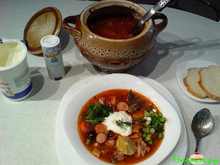 Солянка мясная сборная в горшочке Солянка мясная сборная в горшочке