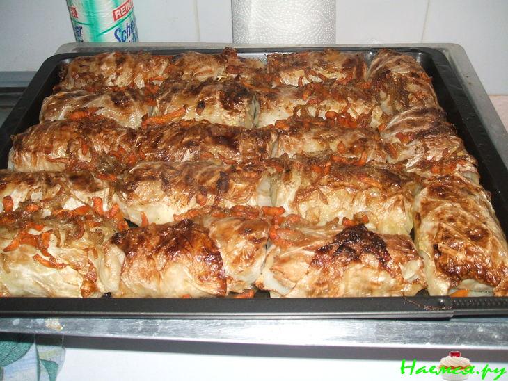 Голубцы с сливочно-томатном соусе Голубцы с сливочно-томатном соусе