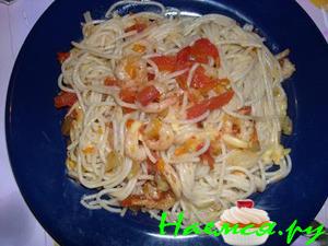 Спагетти с креветками и сыром