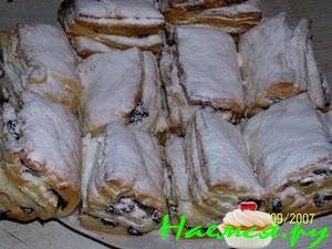 Слойка с изюмом Слойка с изюмом