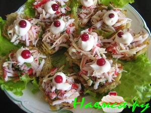 Картофельные корзиночки с крабовой начинкой Картофельные корзиночки с крабовой начинкой