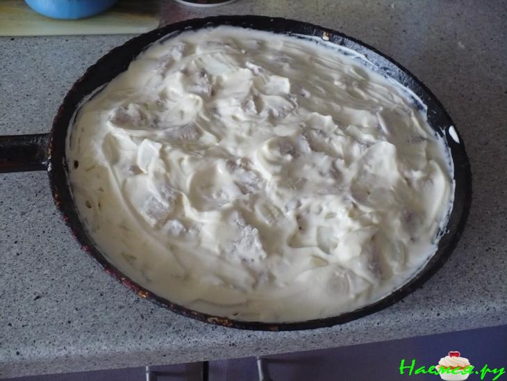 Рыба под майонезом (филе окуня)