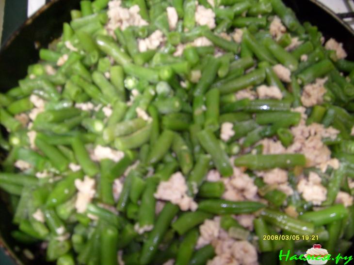 Лобио с говяжьим фаршем