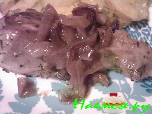 Курочка на луке Курочка на луке