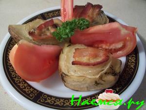 Картофель запеченный с беконом и луком