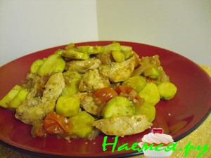 Куриная грудка с овощами и кунжутом