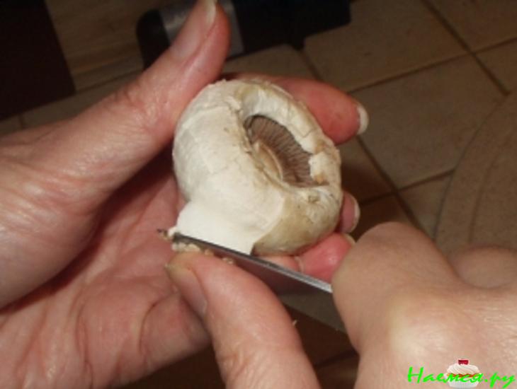 О крабовых палочках и сырых шампиньонах. Салат