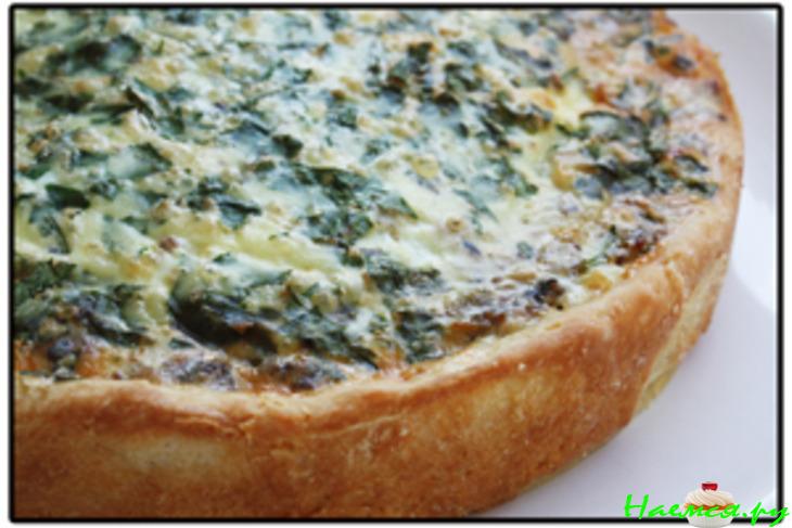 Пирог с консервированной рыбой и луком