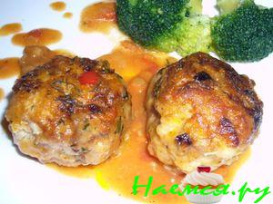 Куриные котлетки под соусом