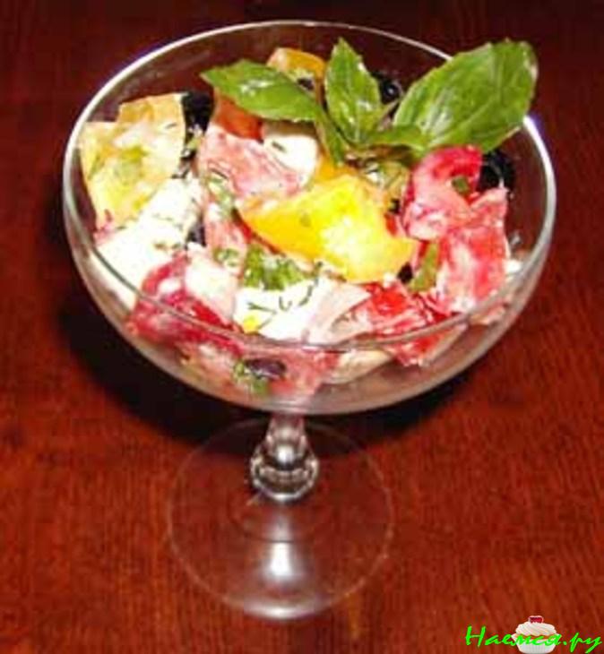 Салат "Греческий" с горчицей и чесноком