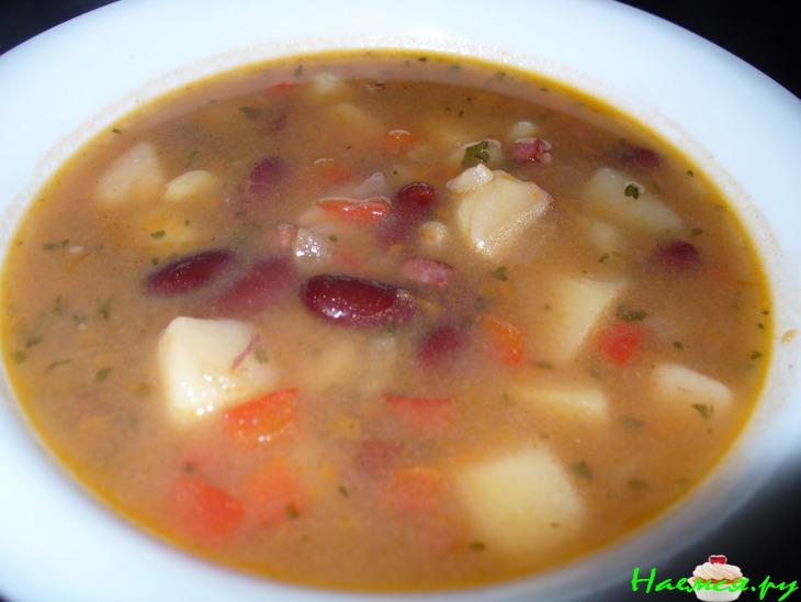 Суп Фасолевый с шеей индюка ( мой вариант ) Суп Фасолевый с шеей индюка ( мой вариант )