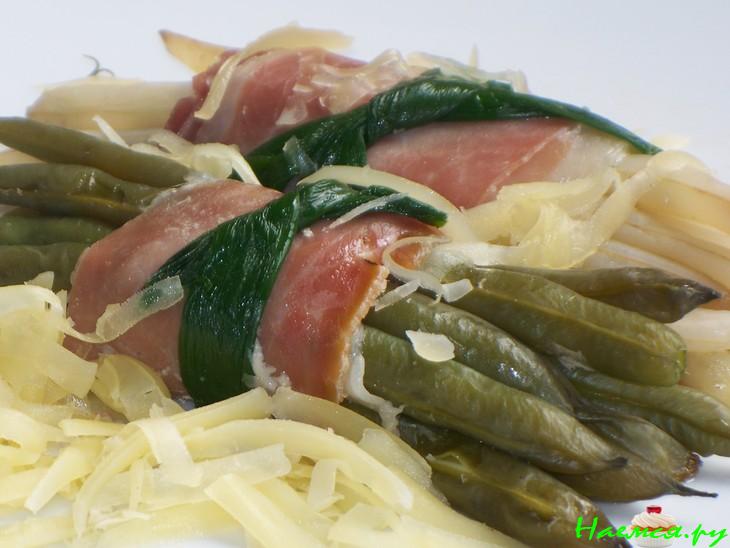 Фасоль стручковая с вяленым мясом и сыром !!!!