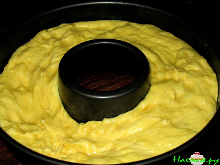 Саварин со свежими ягодами