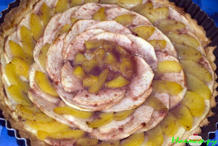 Яблочно-персиковый пирог Яблочно-персиковый пирог