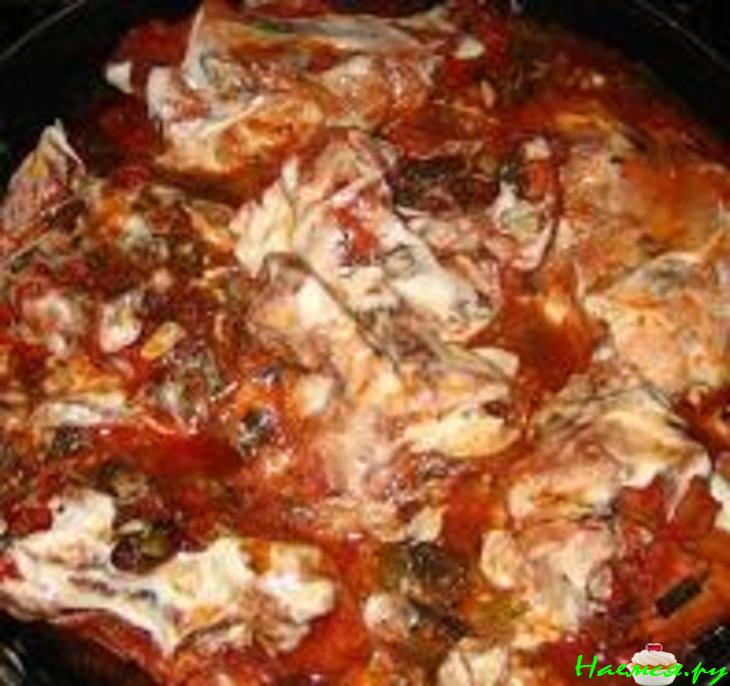 Кролик в томатном соусе с фасолью