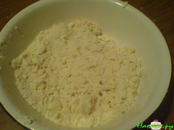 Сливовый пирог с миндалем Сливовый пирог с миндалем