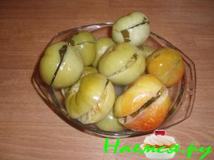 Бочковые зеленые помидоры