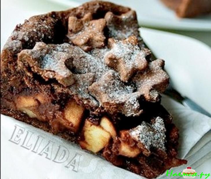 Шоколадный яблочный торт