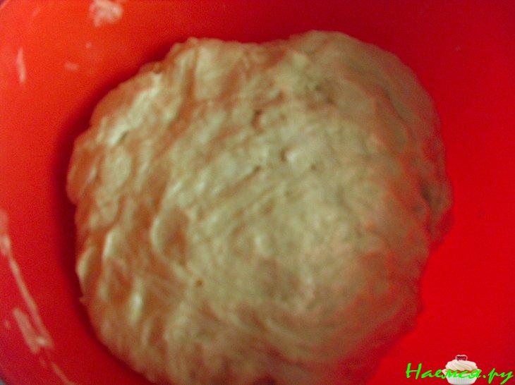 Итальянский масляный хлеб с базиликом