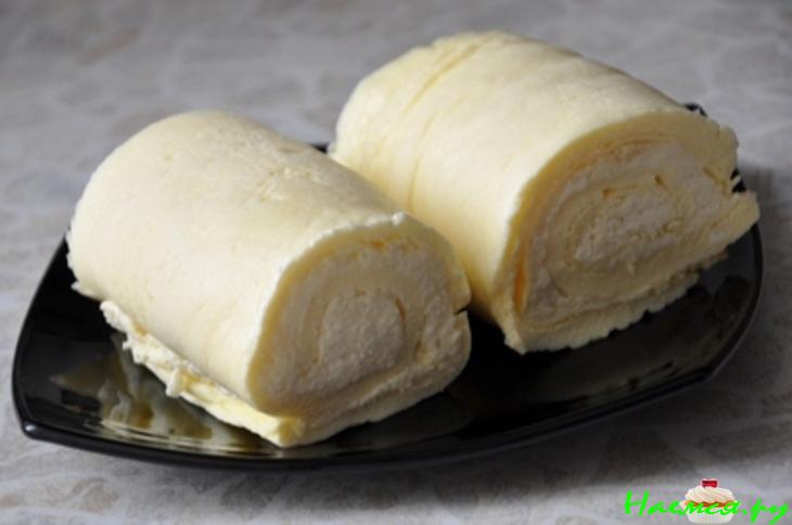 Яичный рулет с сыром