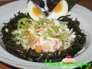 Салат с консервированной морской капустой