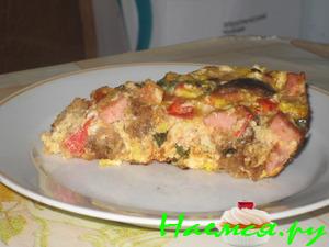 Яичная запеканка с колбасой Яичная запеканка с колбасой