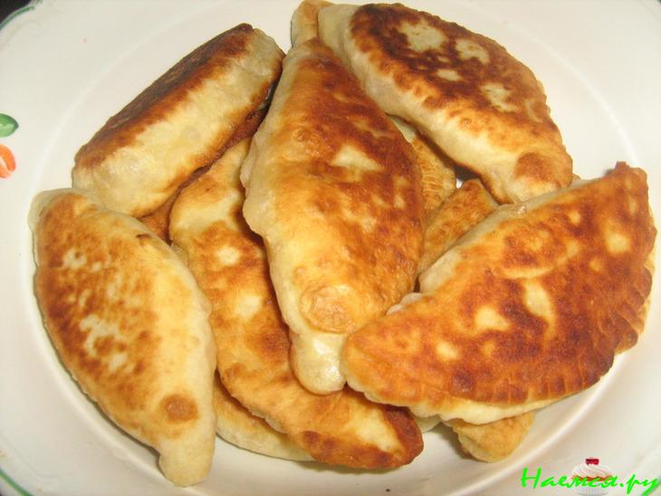 Постные пирожки с луком и...яблоками