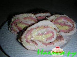 Пикантный куриный рулет