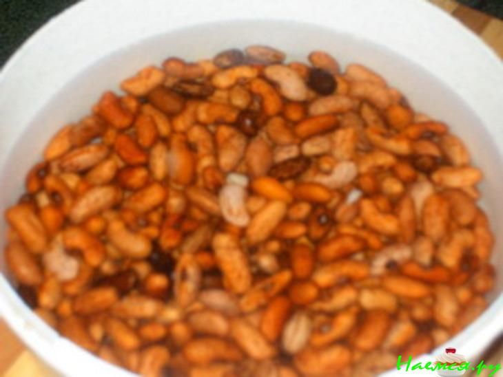 Суп "Фасолево-грибной с гренками"