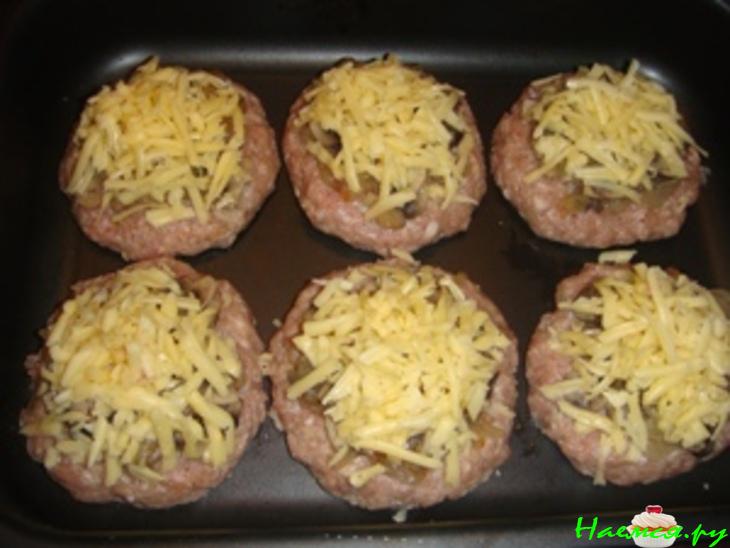 Котлеты под сырной шубкой