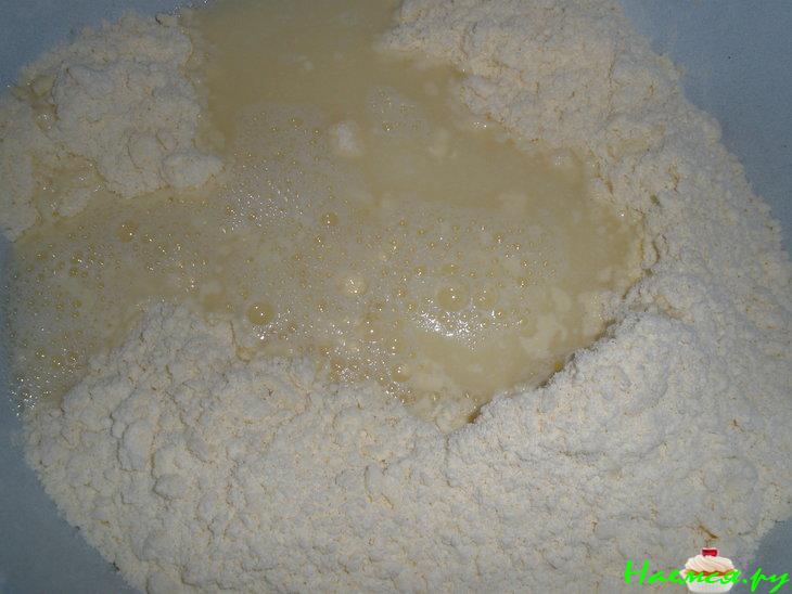 Торт "Наполеон" с кремом со сгущенкой