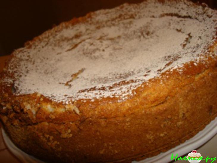 Пряный брусничный пирог