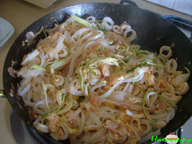 Кальмары Pad Thai