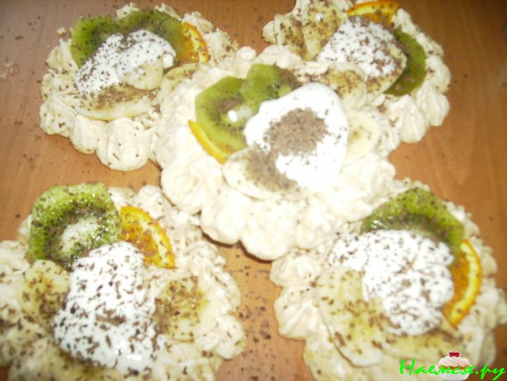 Воздушные корзинки с фруктами