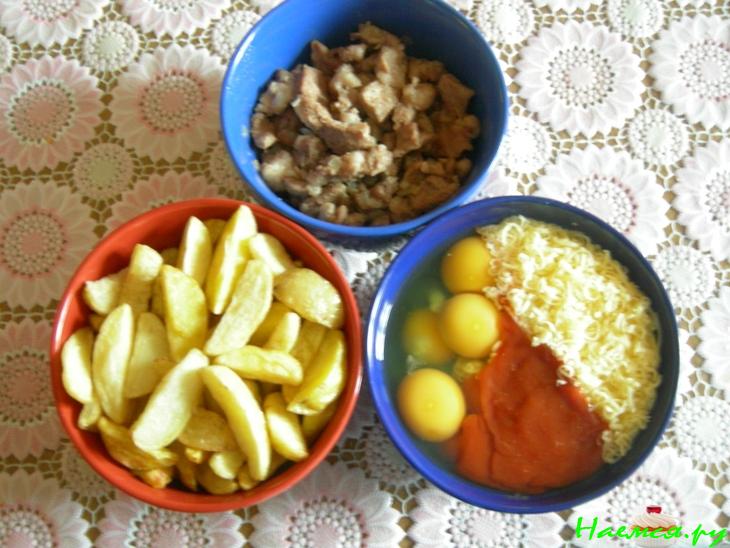 Фритатта с картофелем и свининой