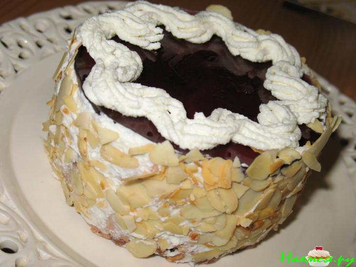 Пирожные с вишней и шоколадом Пирожные с вишней и шоколадом