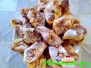 Слойка с яблоками и орешками Слойка с яблоками и орешками