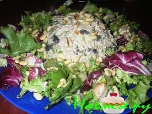 Куриный салат с опятами и заправкой из козьего сыра Куриный салат с опятами и заправкой из козьего сыра