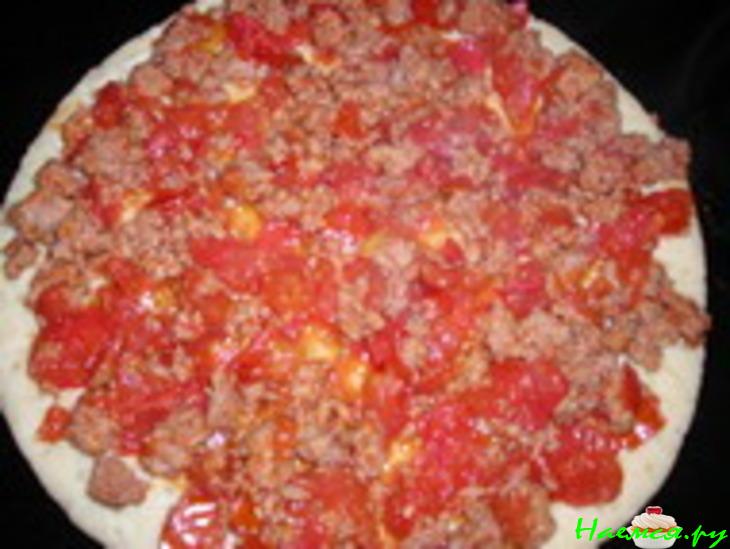 Пицца с зелёной фасолью и маринованым огурчиком